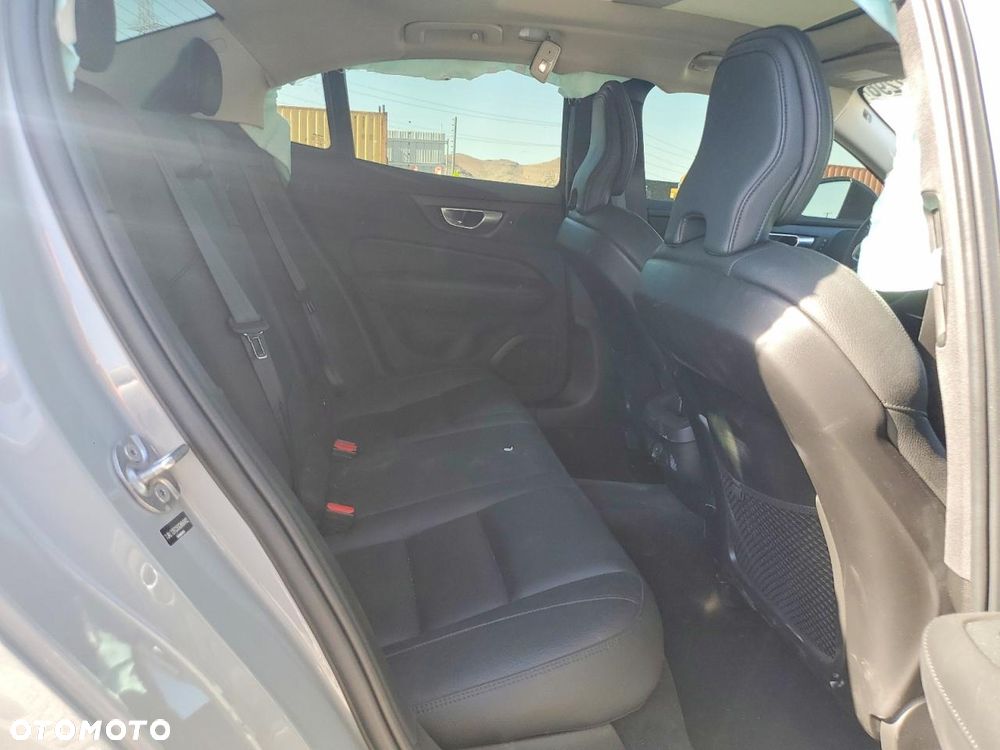 Volvo S60 B5 B AWD Ultimate Bright - 11