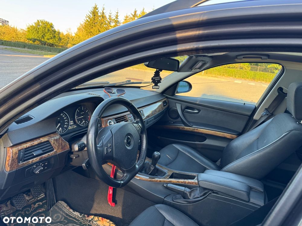 BMW Seria 3 320d - 18