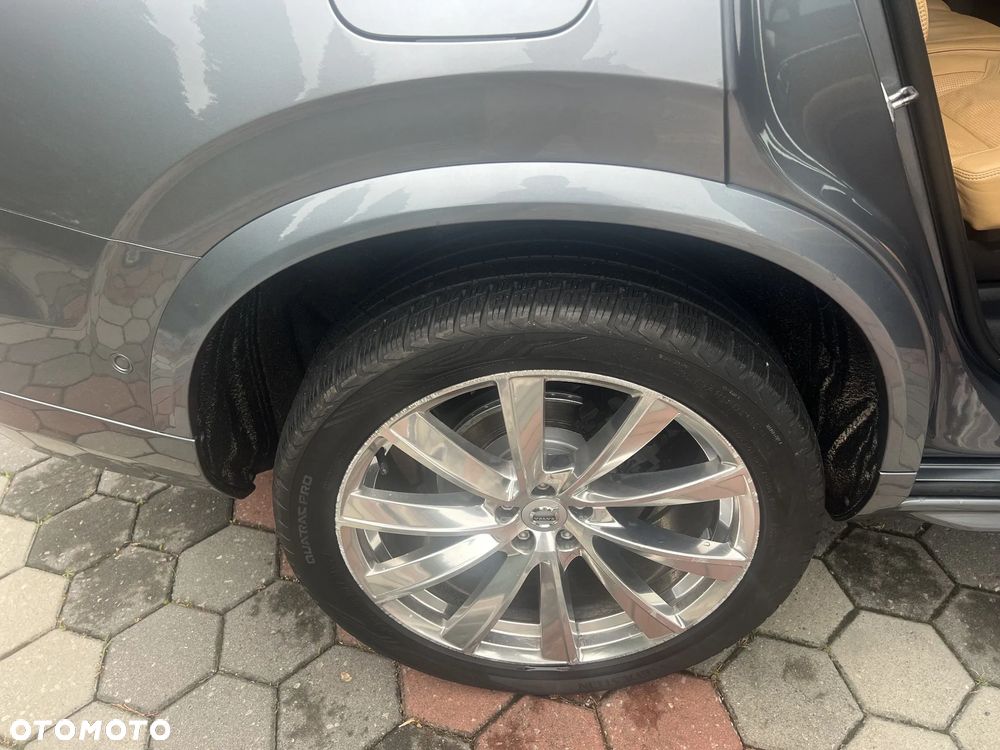 Volvo XC 90 - 22