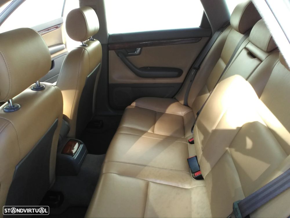 Audi A4 Avant 1.9 TDI m6 - 3