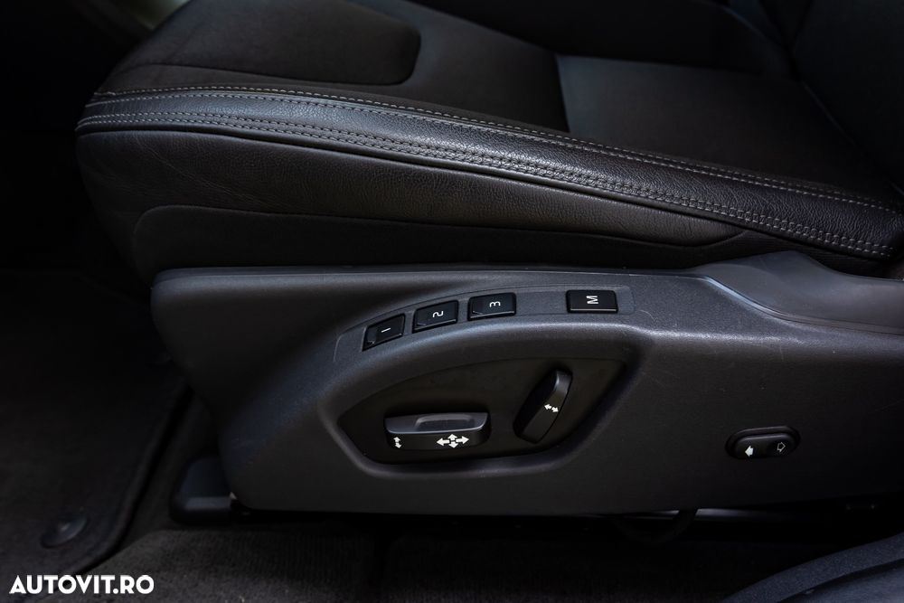 Volvo XC 60 D4 AWD Geartronic Summum - 16