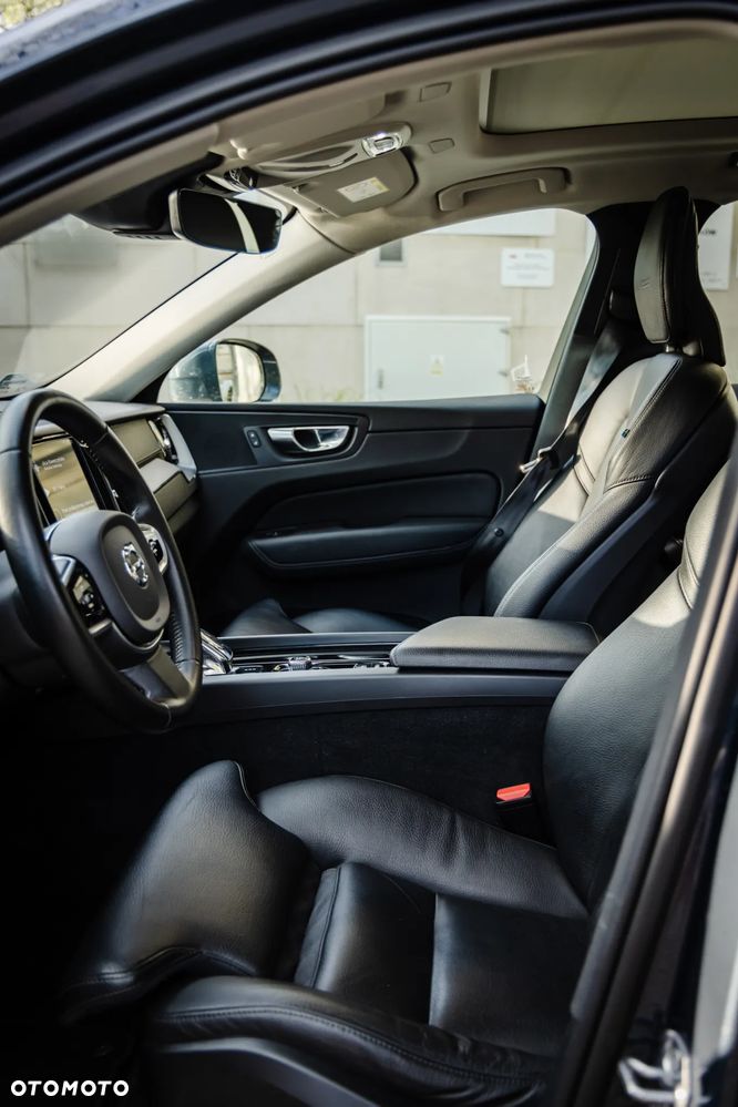 Volvo XC 60 B4 D AWD Inscription - 18