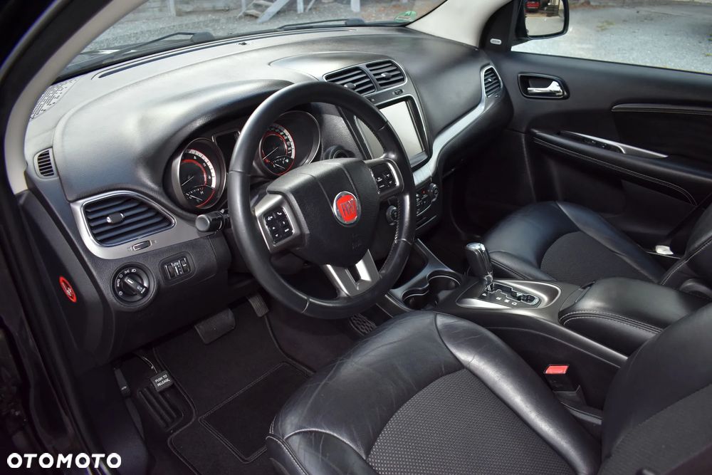 Fiat Freemont 2.0 Multijet 16V DPF Automatik Allrad Cross - 24