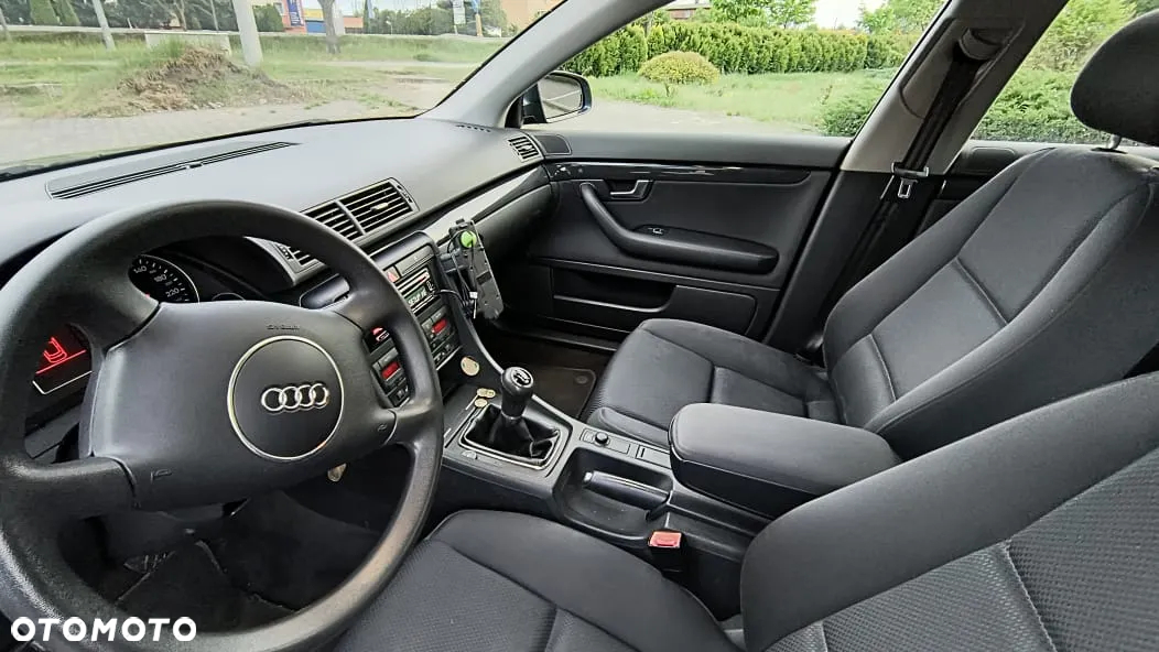 Audi A4 2.0 - 19
