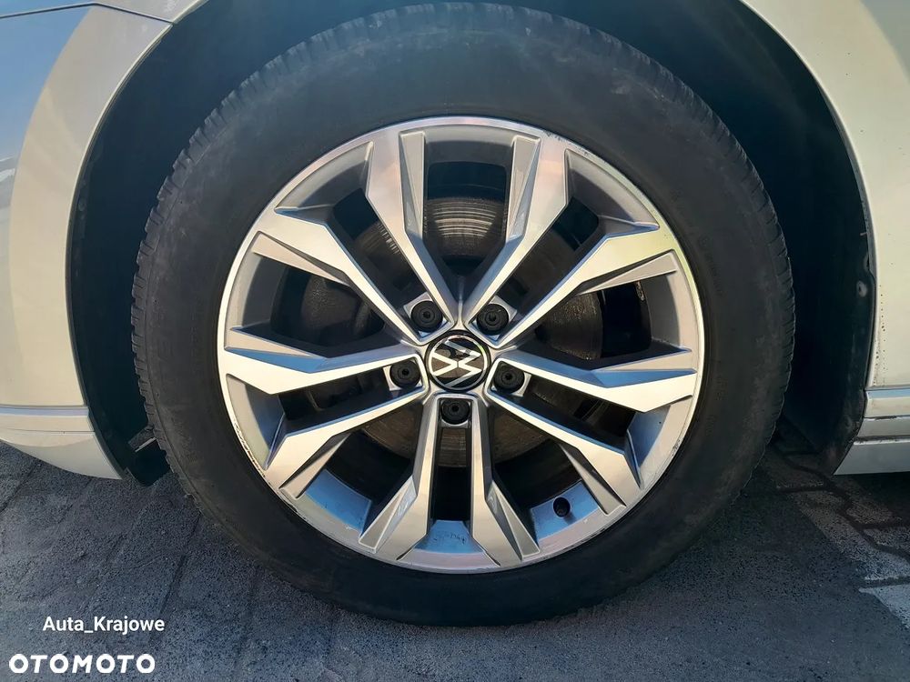 Volkswagen Passat 1.5 TSI EVO Business - 34