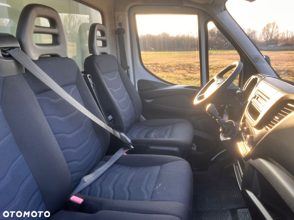 Iveco DAILY - 12