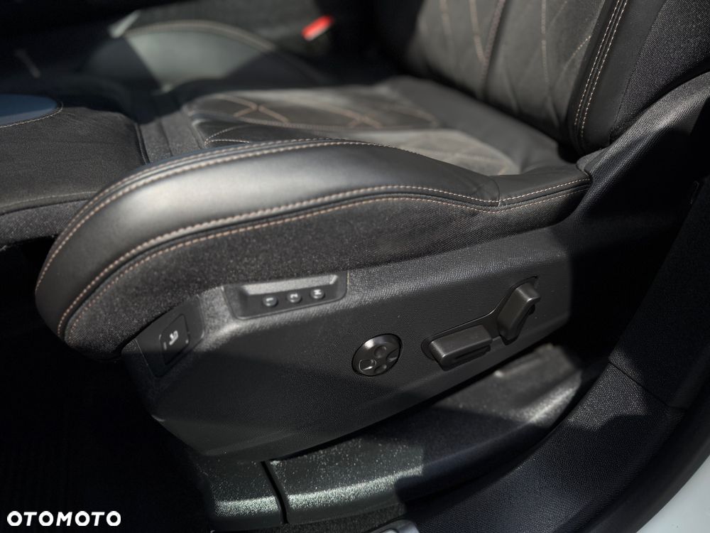 Peugeot 3008 BlueHDi 180 Stop & Start EAT8 GT - 34