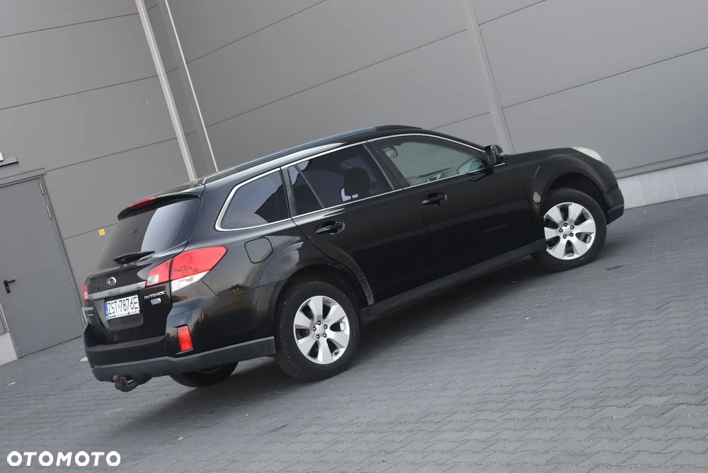 Subaru Legacy - 38
