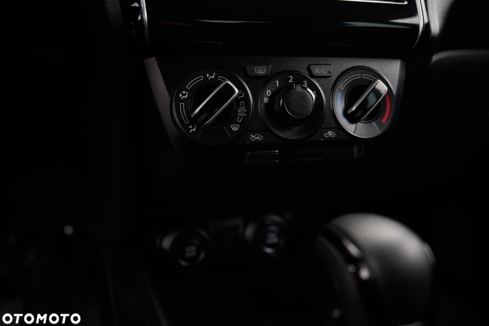 Suzuki Swift 1.2 Dualjet Hybrid CVT Comfort - 23