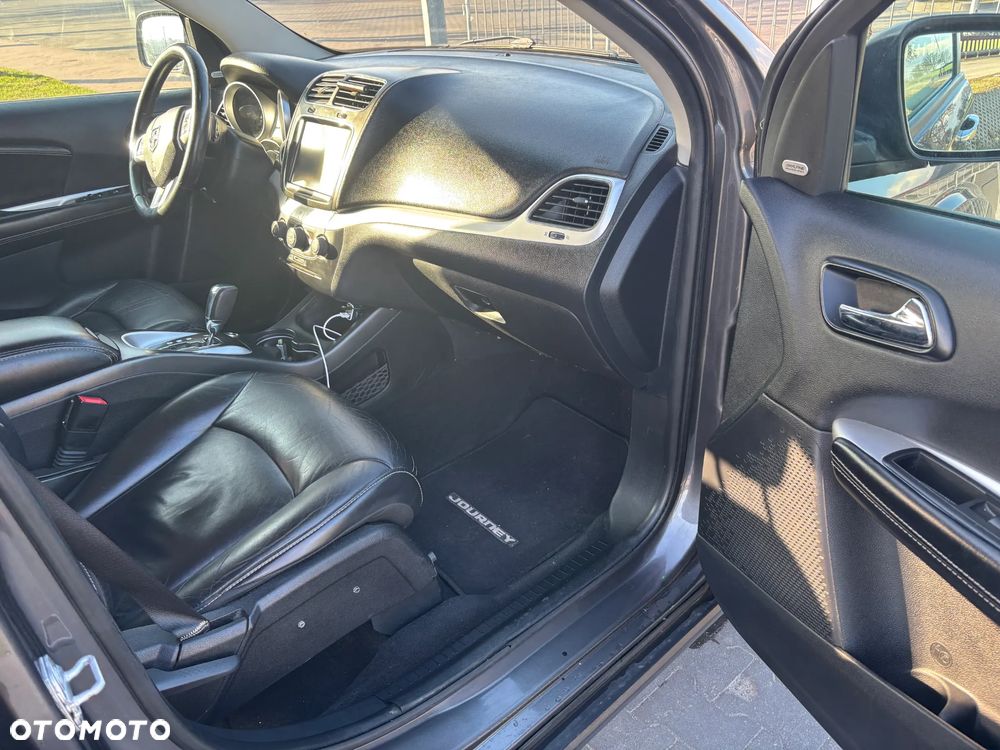 Dodge Journey - 12