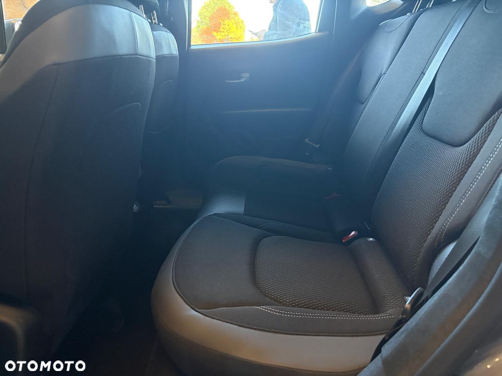 Jeep Renegade 1.5 T4 mHEV Limited FWD S&S DCT - 21