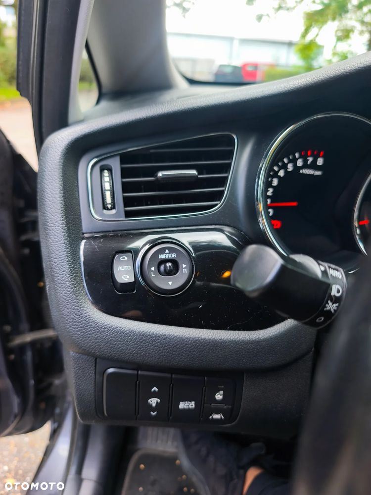 Kia Ceed 1.6 GDI DCT Spirit - 9