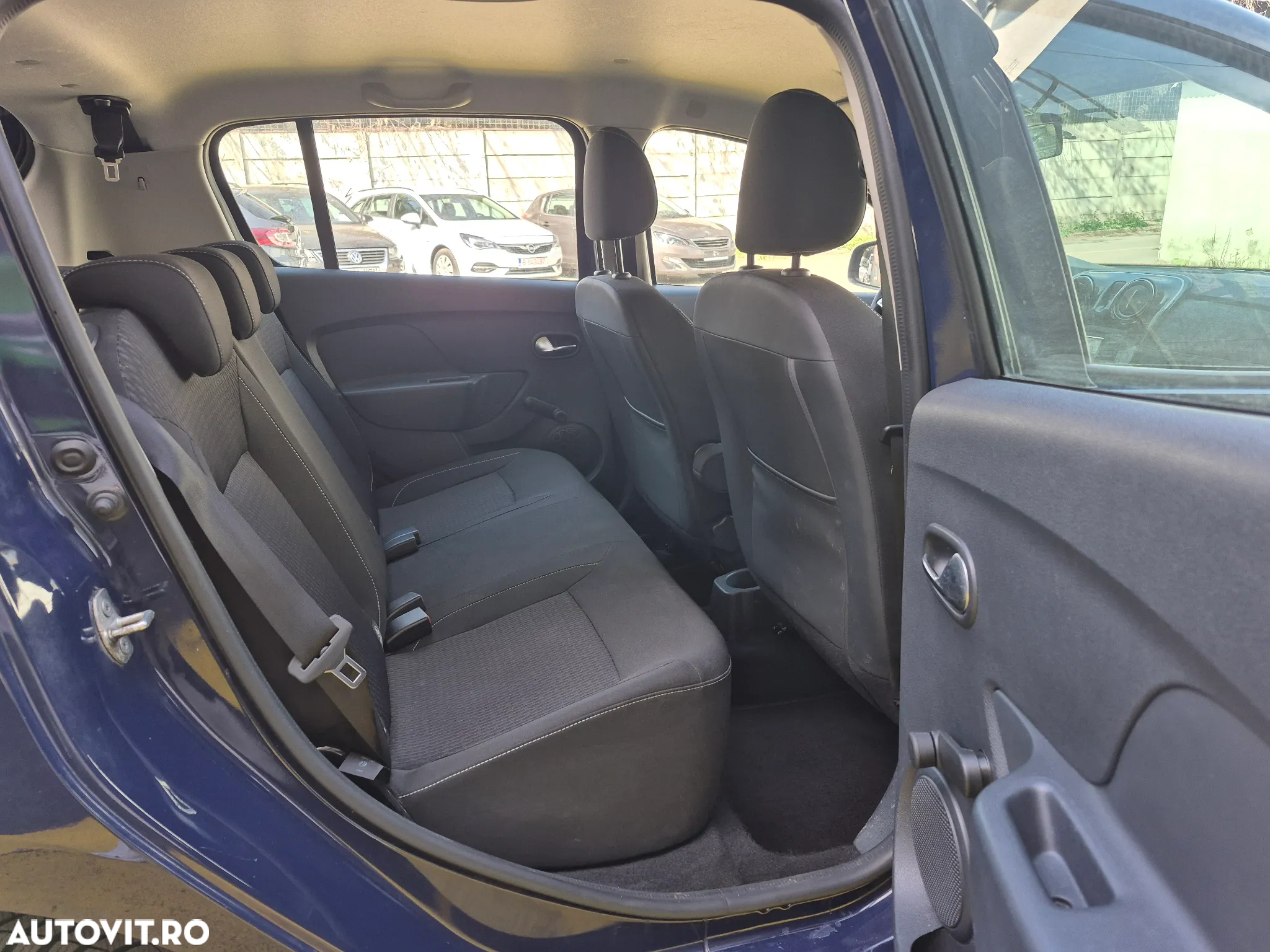 Dacia Sandero 0.9 90CP Laureate - 12