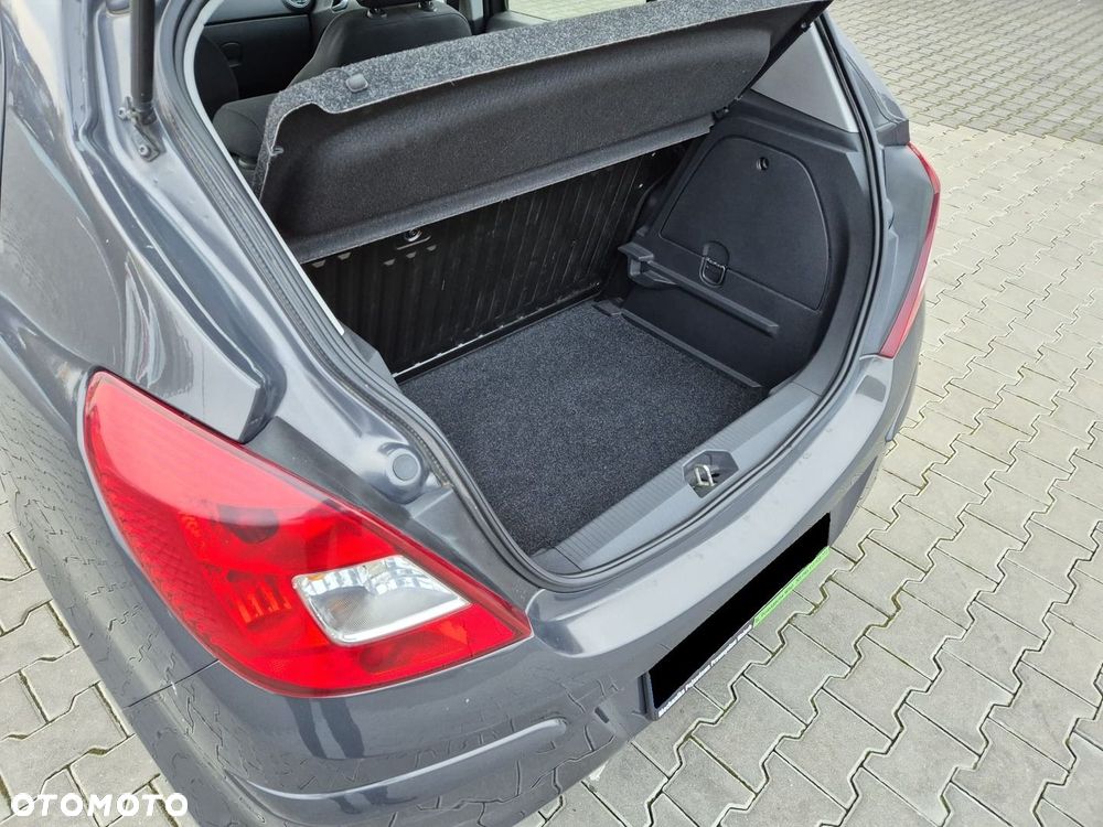 Opel Corsa 1.2 16V Essentia - 23