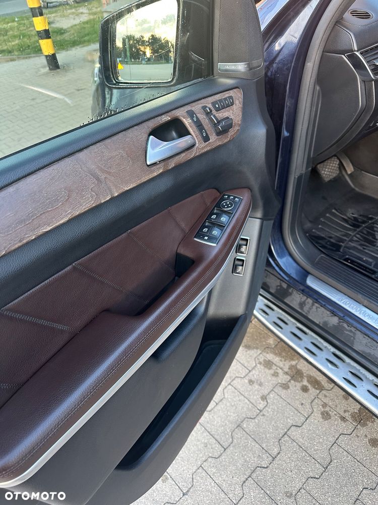 Mercedes-Benz GL 350 BlueTEC 4-Matic - 29