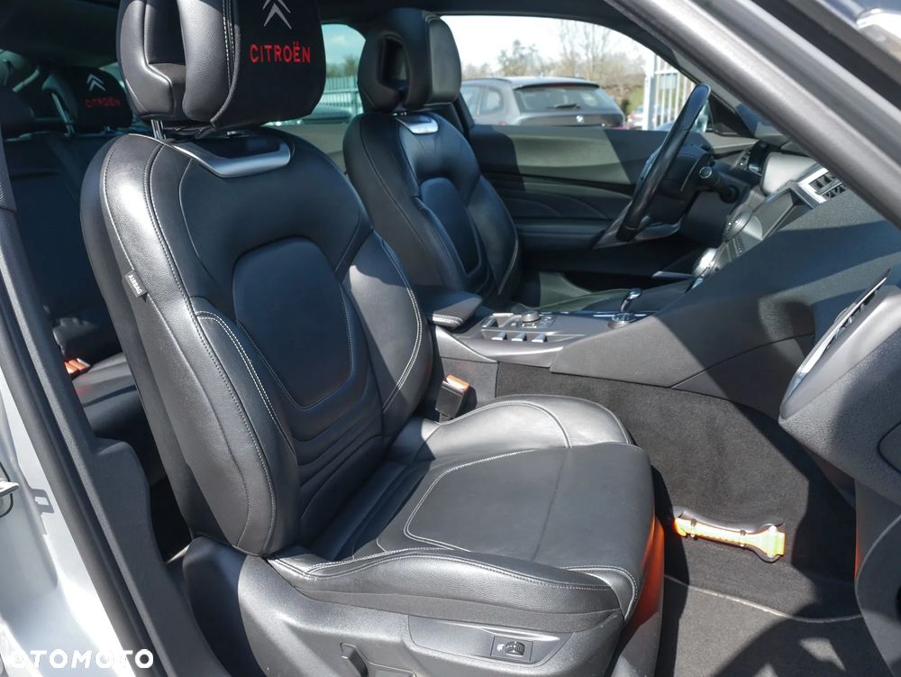 Citroën DS5 2.0 HDi Hybrid4 SportChic MCP - 20