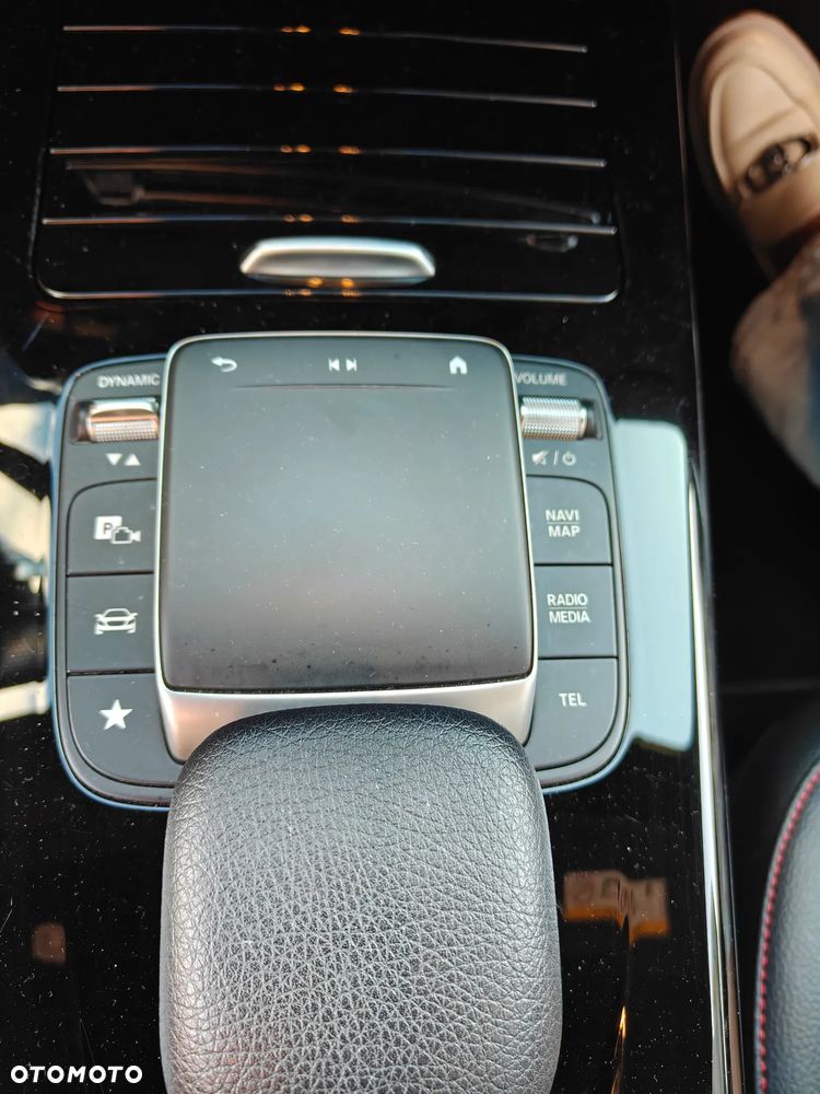 Mercedes-Benz CLA 180 AMG Line 7G-DCT - 16