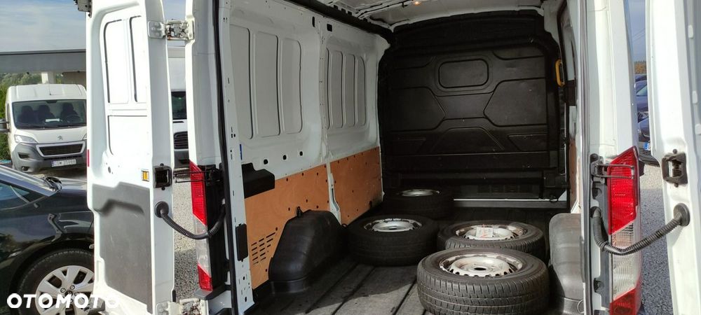 Ford Transit - 23