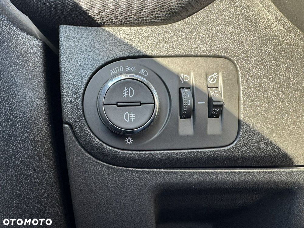 Opel Crossland 1.2 T Elegance - 25