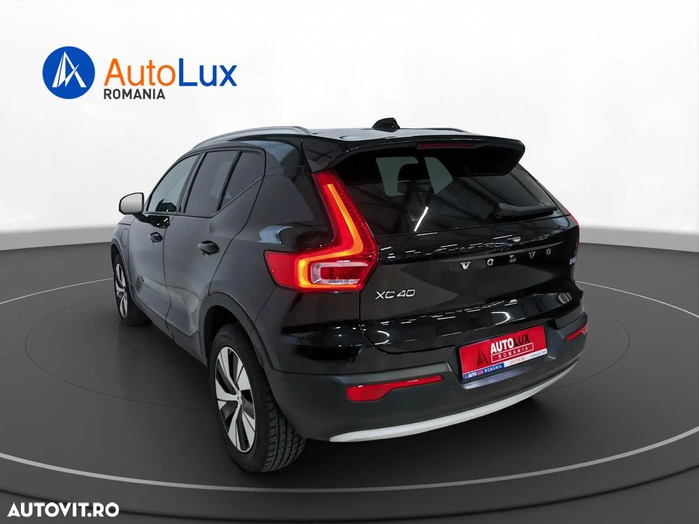 Volvo XC 40 T3 Momentum Pro - 5