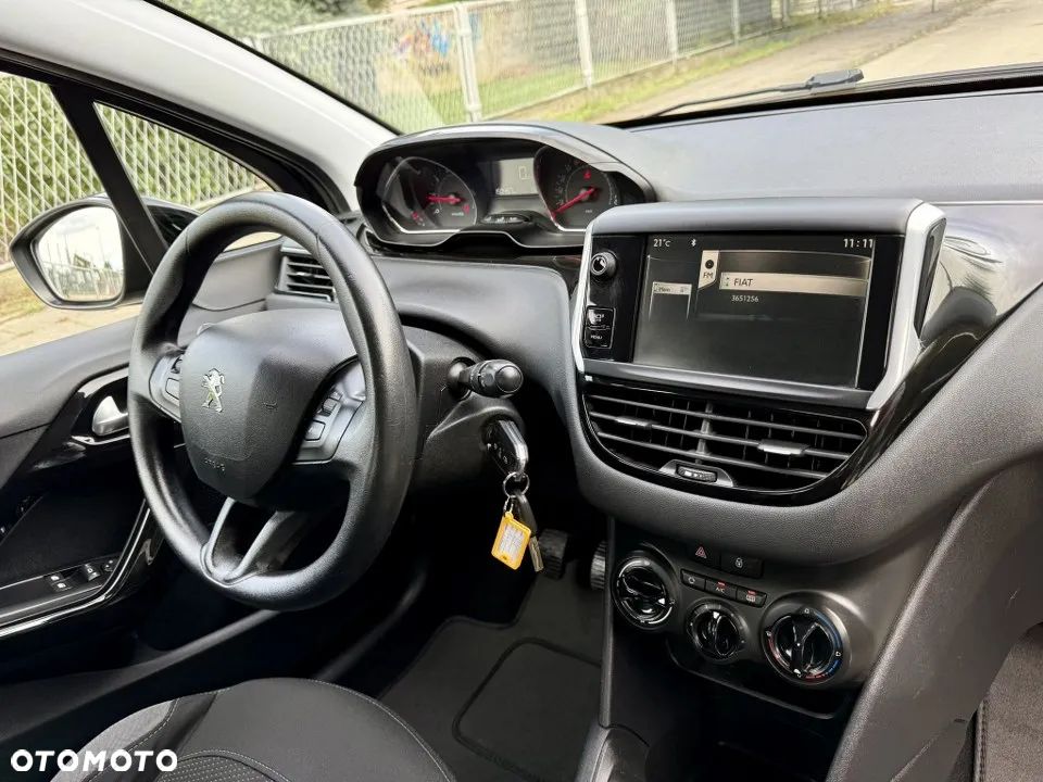 Peugeot 208 1.2 PureTech Allure - 30