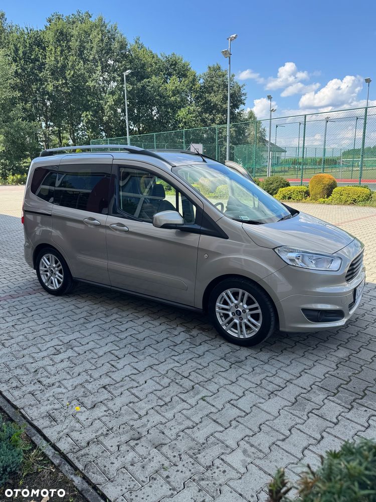 Ford Tourneo Courier 1.0 EcoBoost Titanium - 4