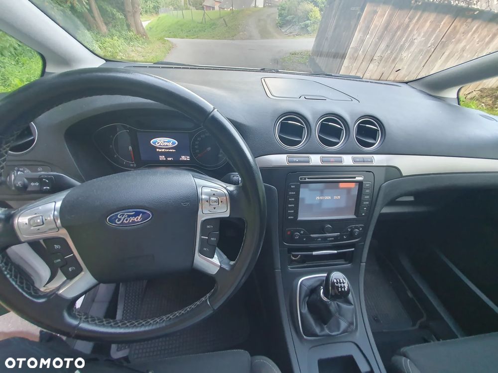 Ford S-Max - 10