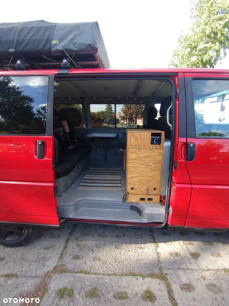 Volkswagen Multivan - 15