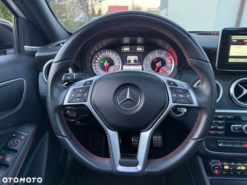 Mercedes-Benz Klasa A 180 AMG Line - 23