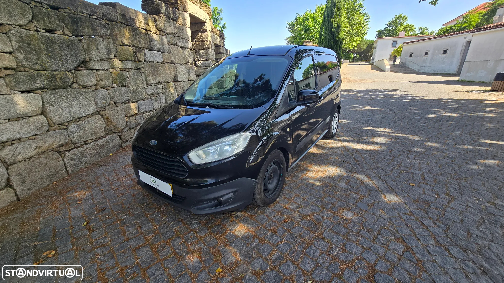 Ford Courier - 4