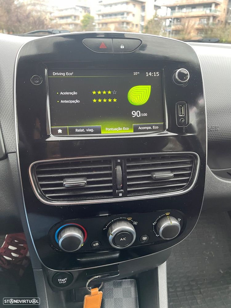 Renault Clio Sport Tourer - 13