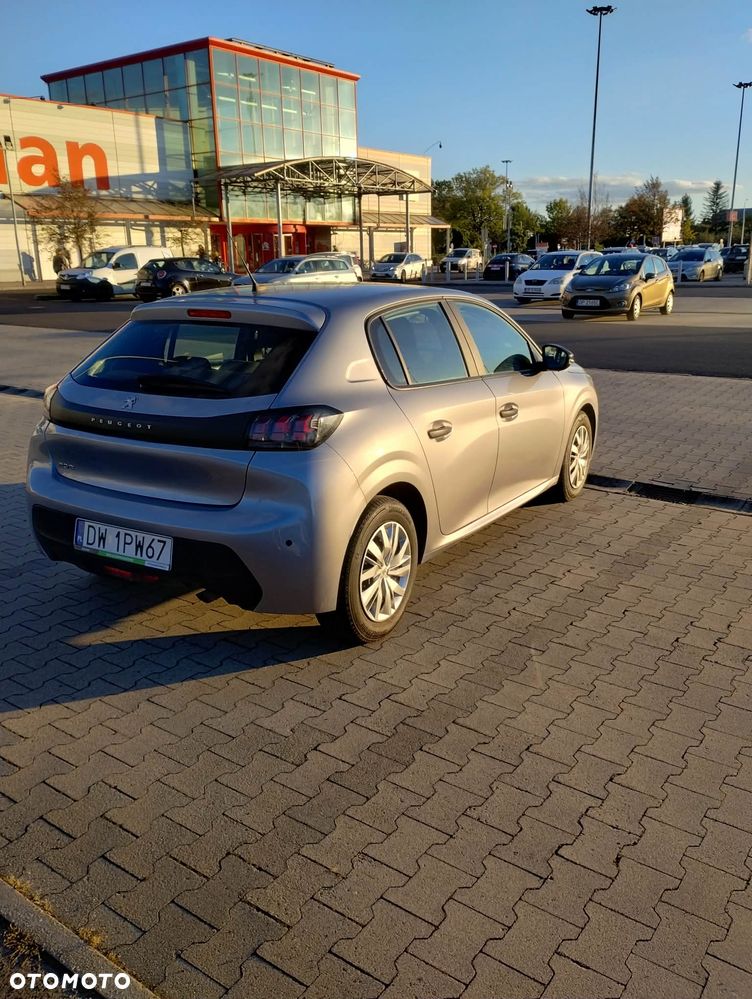 Peugeot 208 - 6