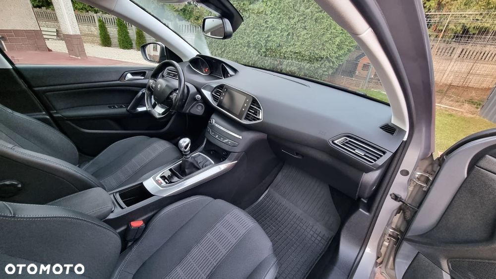 Peugeot 308 1.5 BlueHDi Business Line S&S - 20