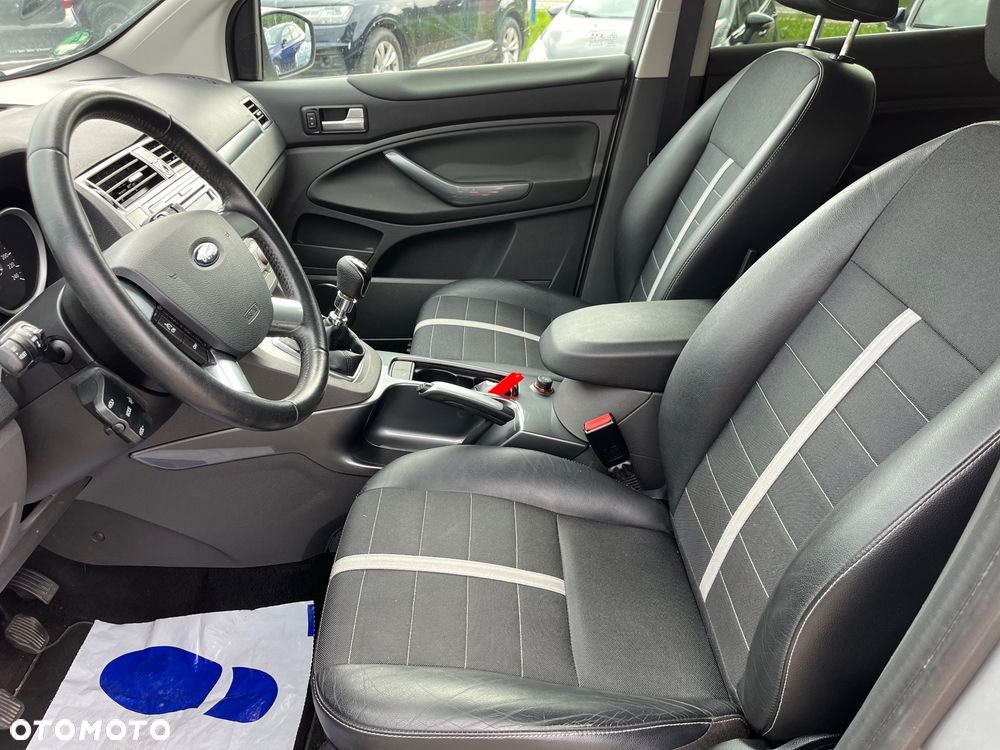 Ford Kuga 2.0 TDCi Titanium - 9