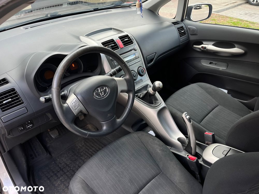 Toyota Auris 1.4 D-4D - 7