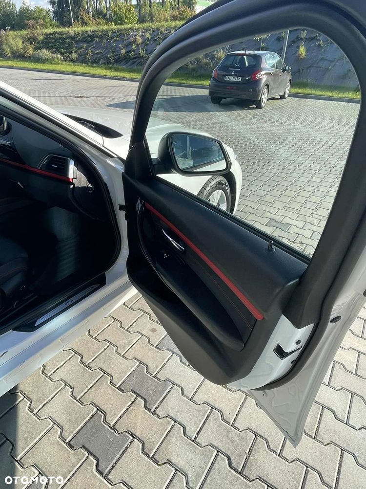 BMW Seria 3 318d Sport Line - 7