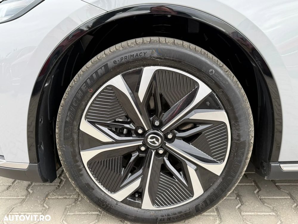 Mazda 6e - 9