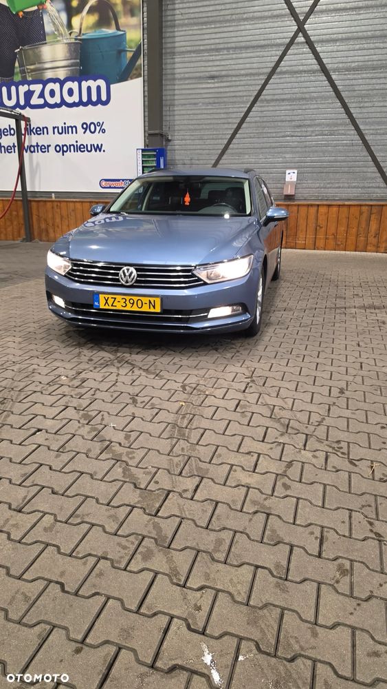 Volkswagen Passat - 24