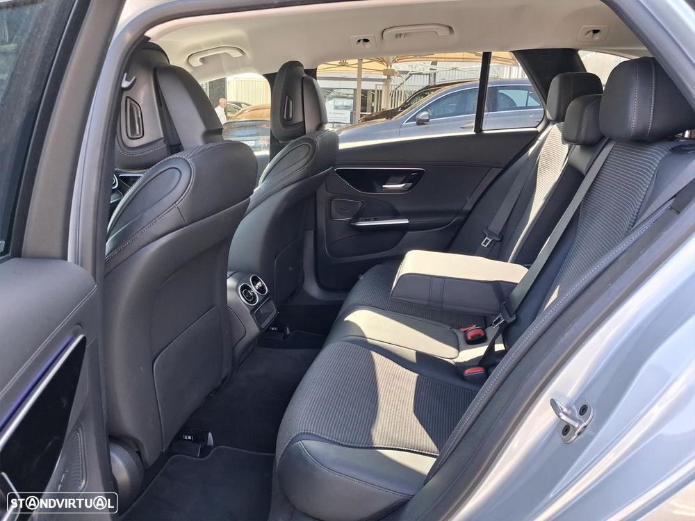 Mercedes-Benz C 300 e Avantgarde - 12