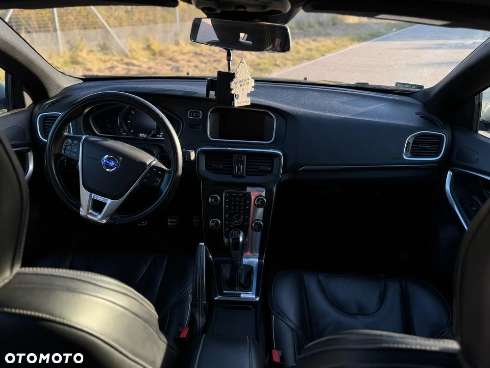 Volvo V40 D4 Drive-E R-Design Kinetic - 20