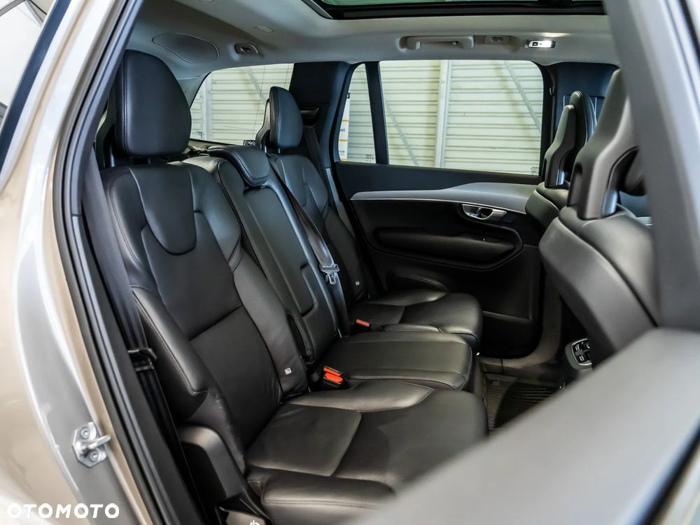 Volvo XC 90 T8 AWD Twin Engine Geartronic RDesign - 30