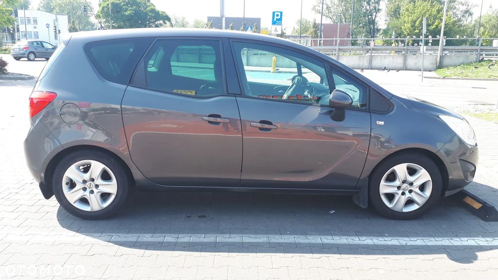 Opel Meriva - 21