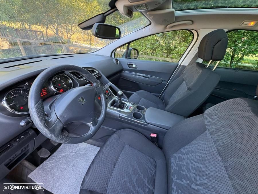 Peugeot 3008 1.6 HDi Executive - 28