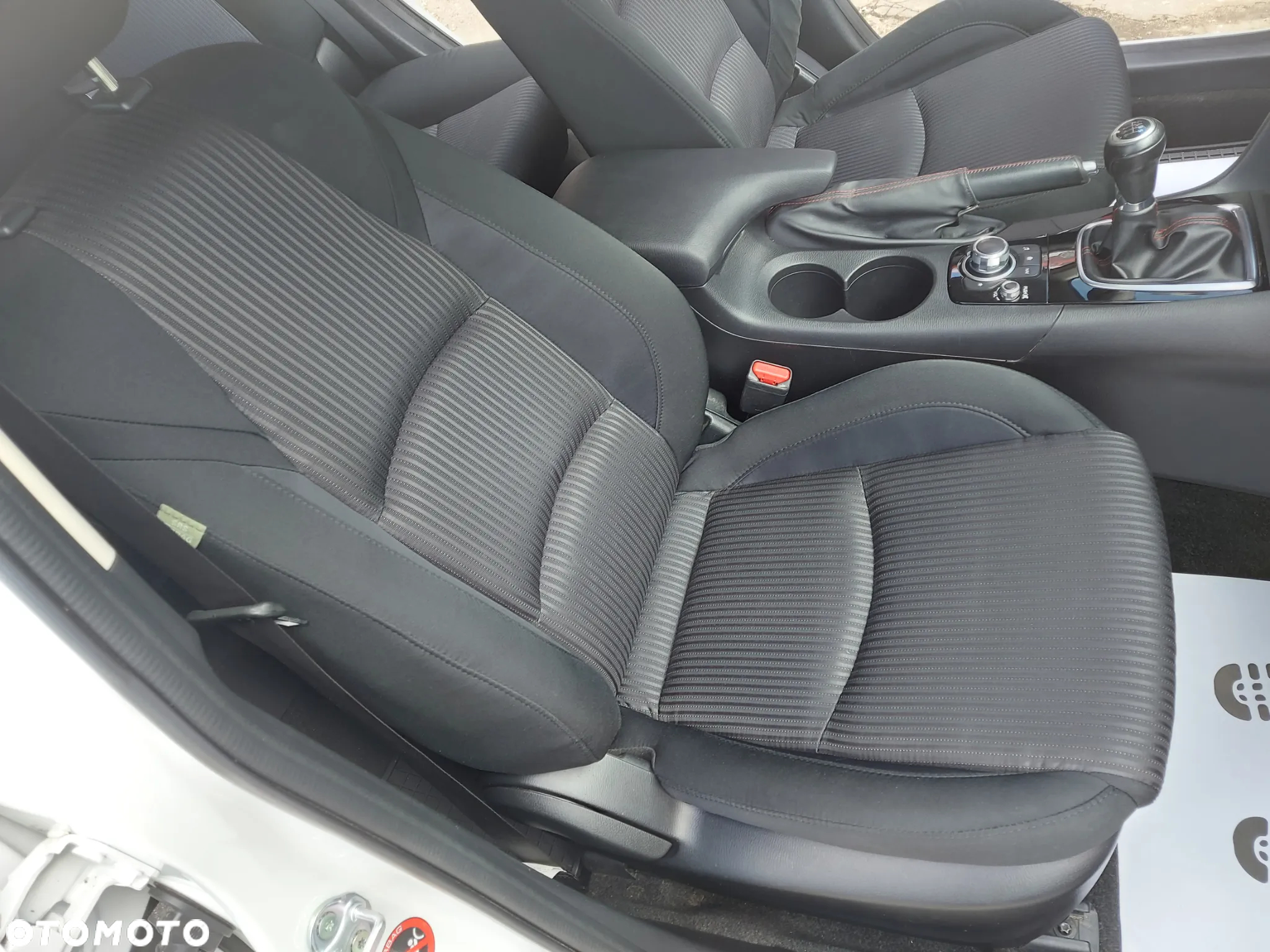 Mazda 3 SKYACTIV-G 120 Sports-Line - 19