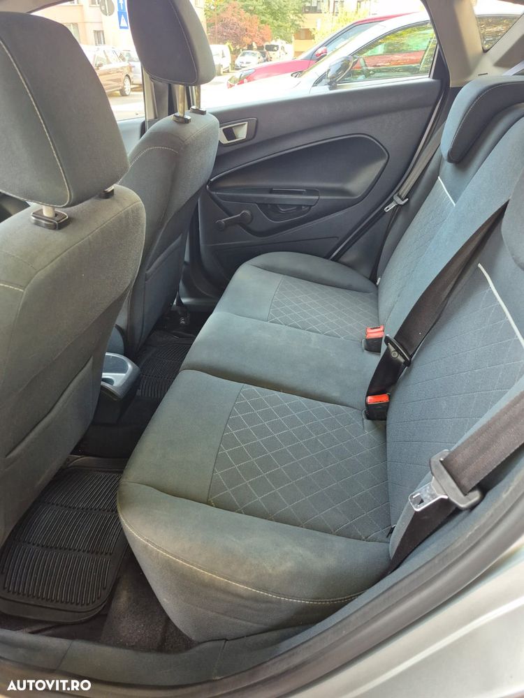 Ford Fiesta - 17