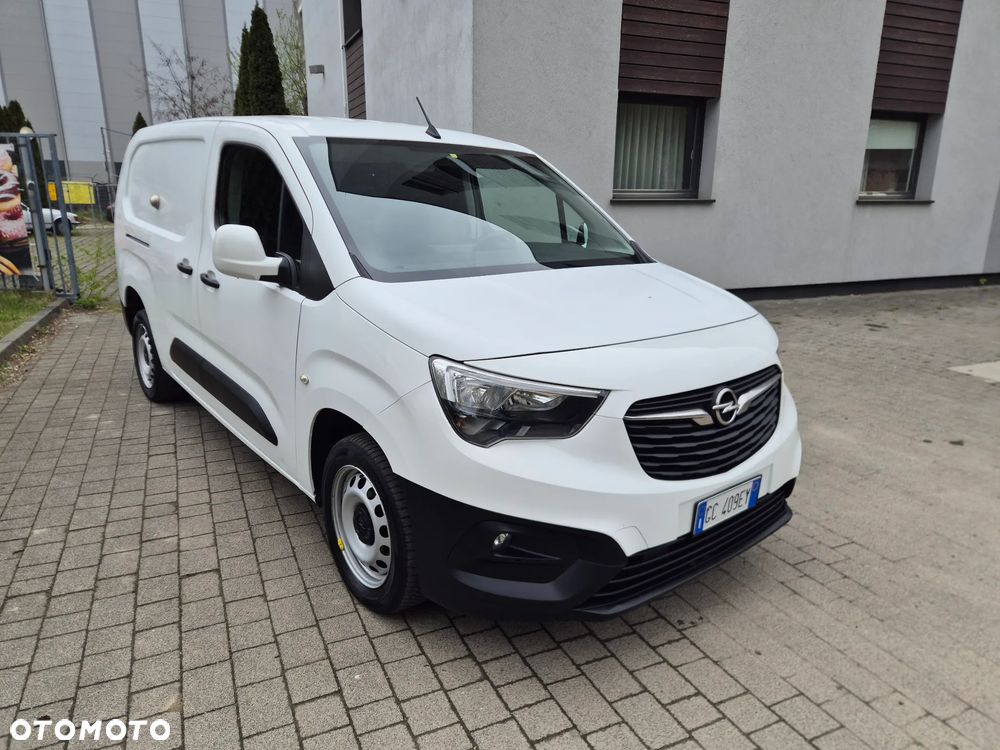 Opel Combo 1.5 CDTI Essentia S&S - 3