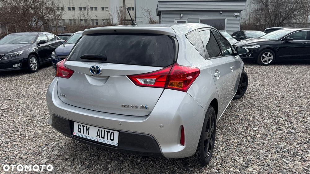 Toyota Auris Hybrid 135 Premium - 13