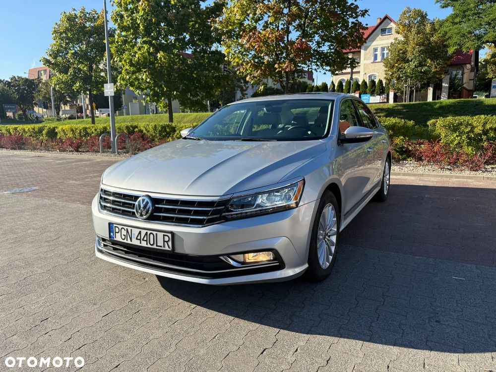 Volkswagen Passat 1.8 TSI Comfortline DSG - 18