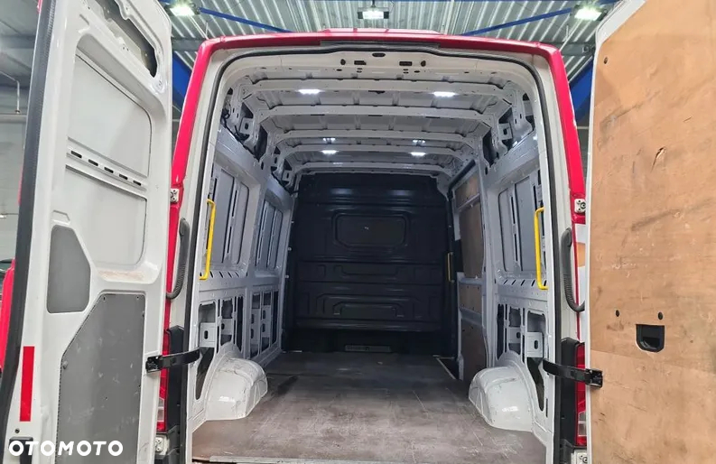 Volkswagen CRAFTER - 7