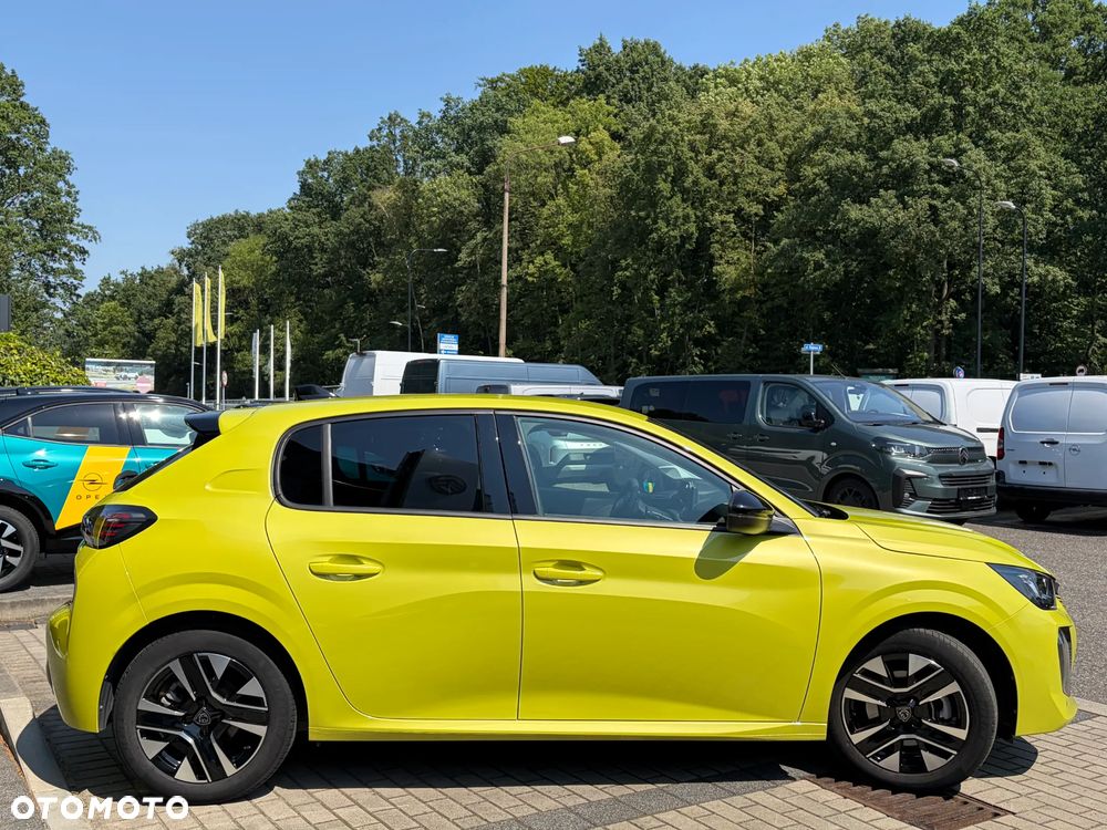 Peugeot 208 - 4